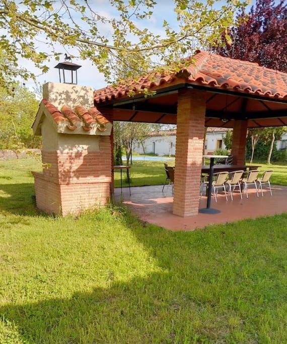 Granja De Cantarinas Ciudad Rodrigo Exterior foto